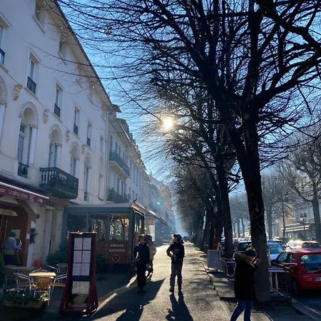 Apartmán Au 47 Allees D'etigny - & Standing - Avec Parking - Linge De Lit Et De Toilette Inclus Bagnères-de-Luchon